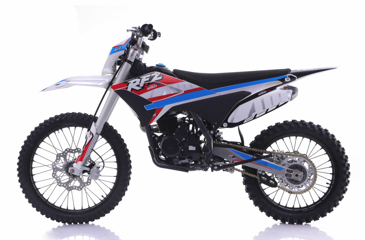 Apollo Thunder DLX RFN 250cc Dirt Bike | Manual Clutch | 5-Speed