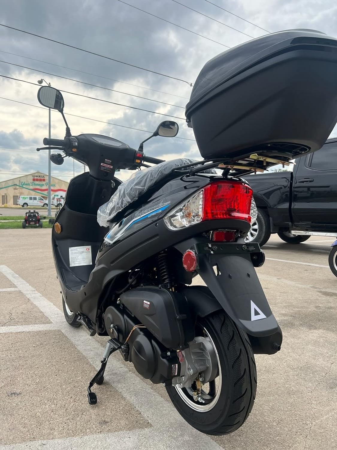 HHH Street Scooter Fully Automatic for youth and adults MP50-02 49cc Gas Scooter Moped With Matching trunk